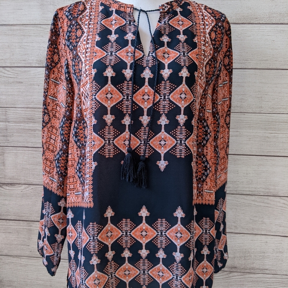 Violet+Claire Top, size large, Blue and orange - Picture 1 of 13